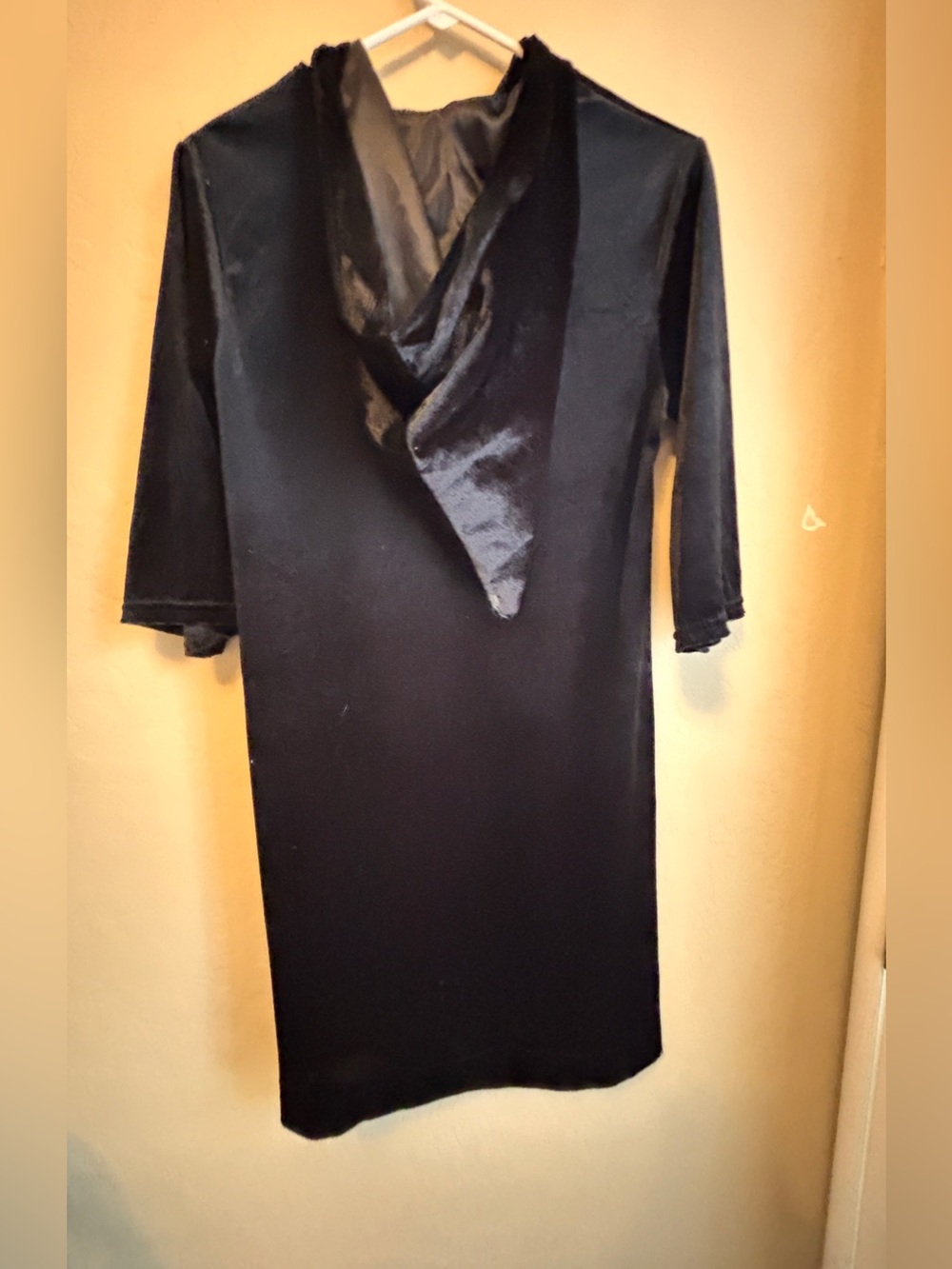 Harry Potter Black Velvet Hooded Robe with Draco Slytherin Patch Child’s Medium - Picture 2 of 7